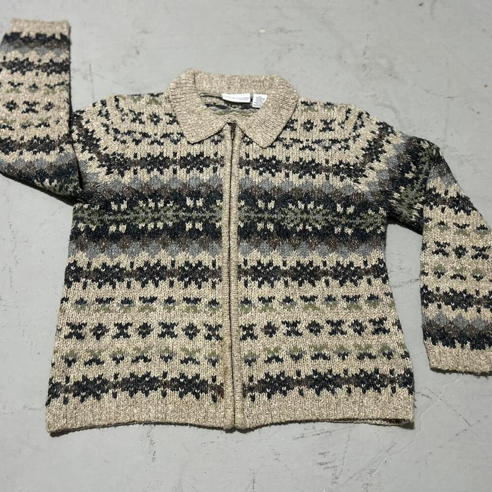 **Fair Isle Vintage Cardigan by Croft & Barrow - Cream and Brown Color Scheme**